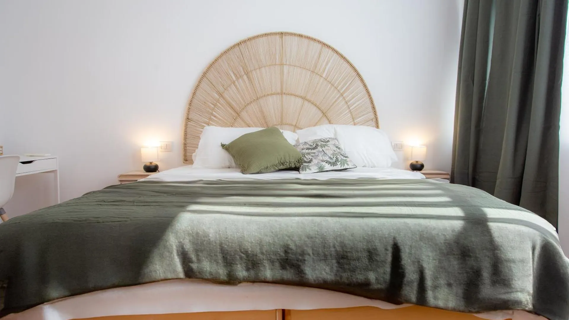 Columpio Milan Isola Rooms And Apartment Italy